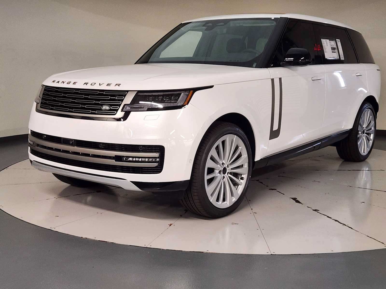 New 2026 Land Rover Range Rover Long Wheelbase SE