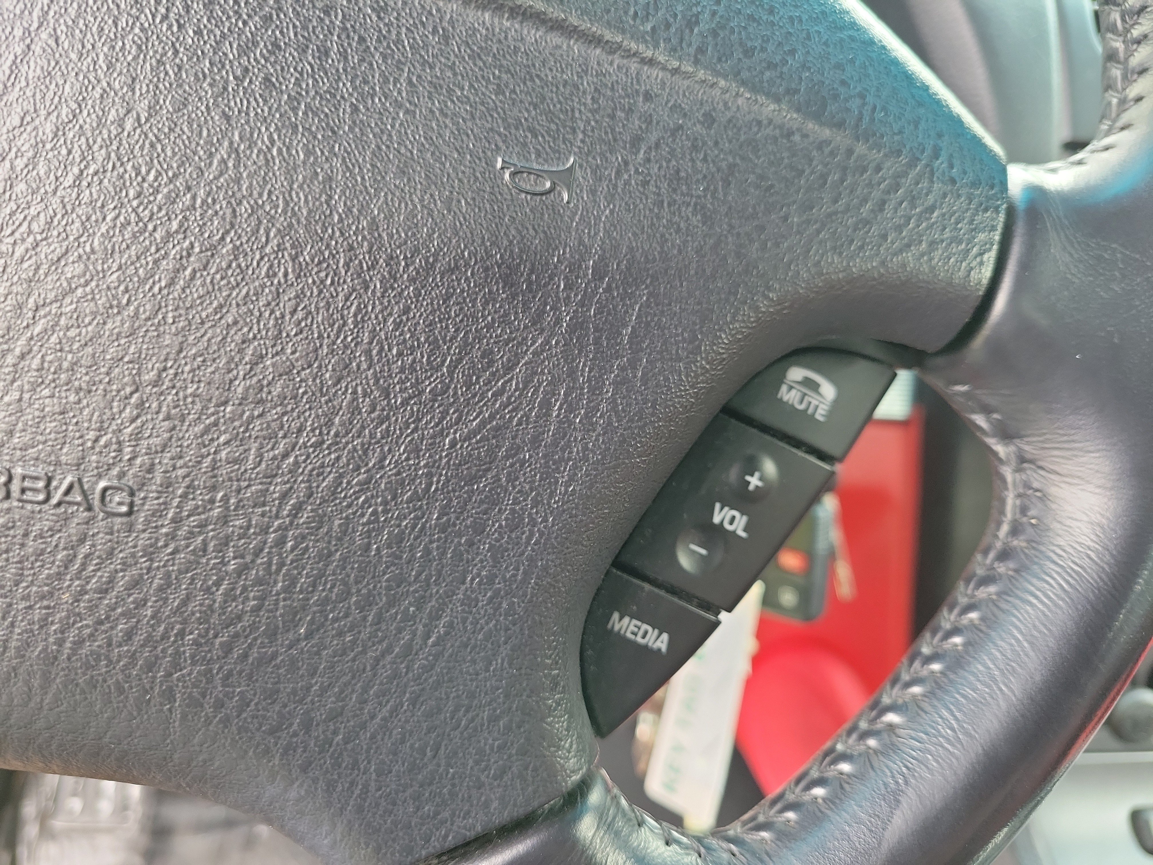 Used 2004 Ford Thunderbird RWD image 9