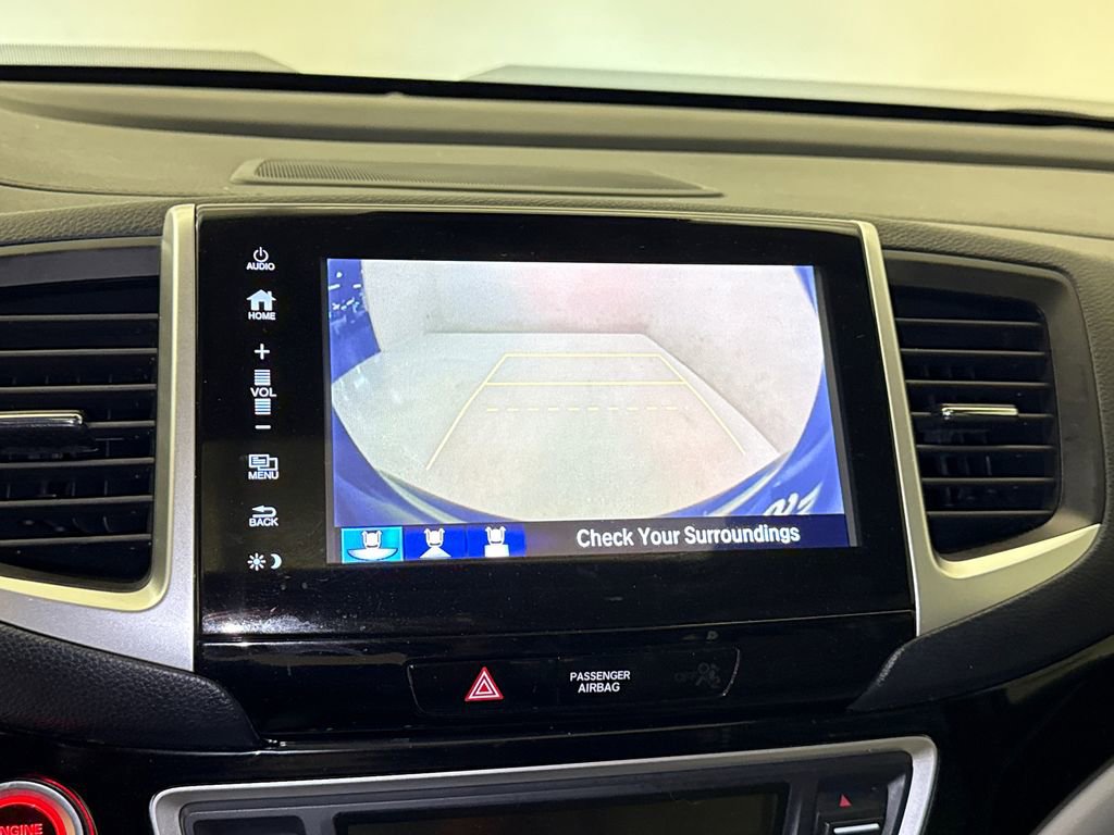 Used 2018 Honda Pilot Touring image 27