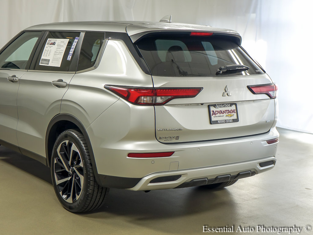 Used 2024 Mitsubishi Outlander SE AWD/4WD image 7