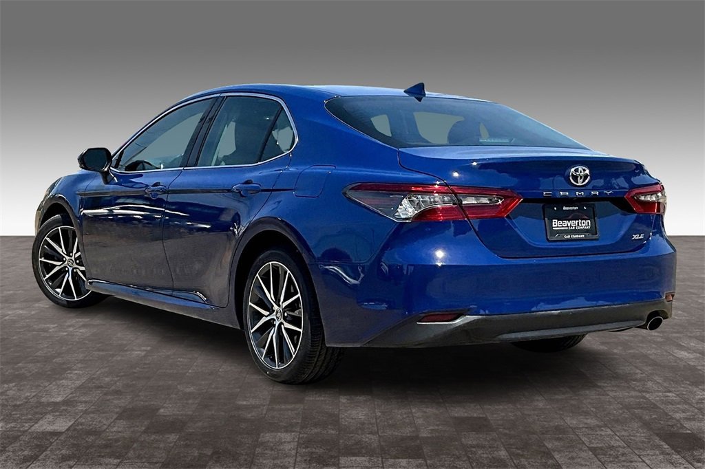Used 2023 Toyota Camry XLE w/ Cold Weather Package image 12