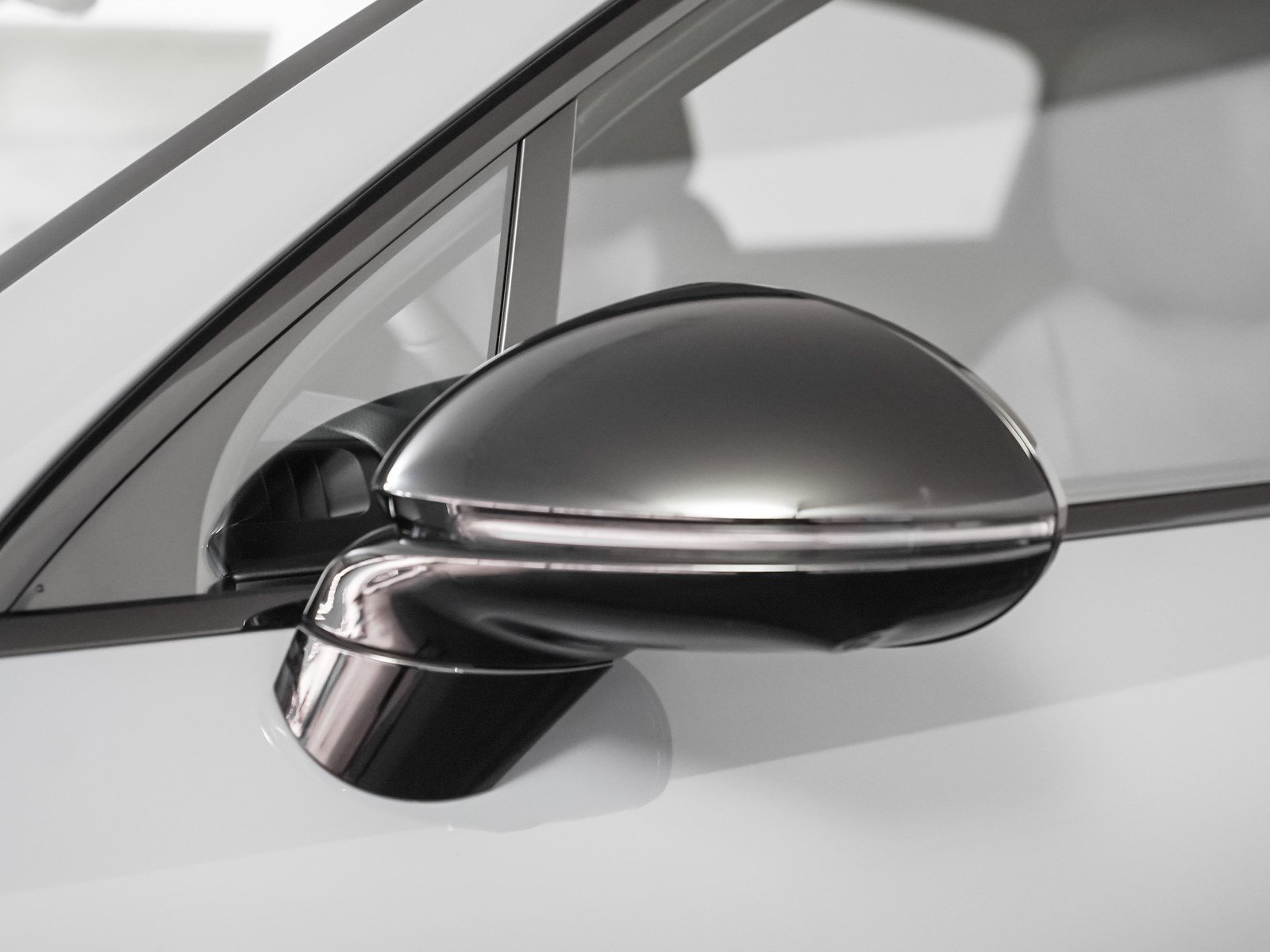 New 2026 Porsche Cayenne E-Hybrid Coupe image 27