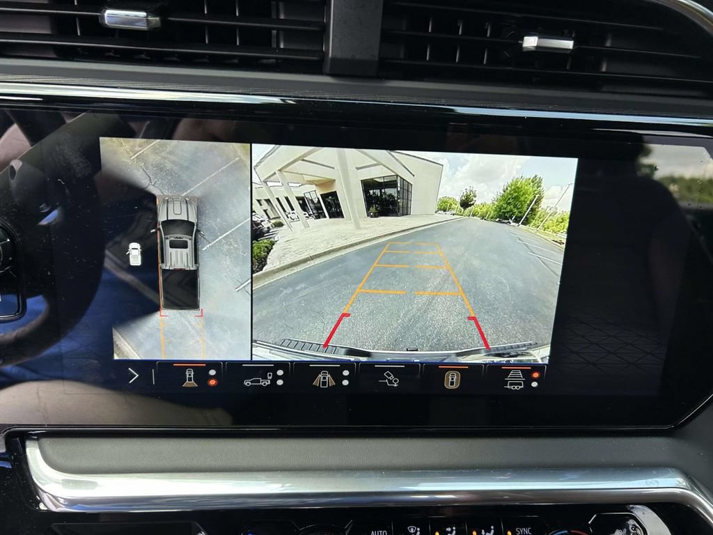 Used 2025 GMC Sierra 2500 Denali Ultimate w/ Max Trailering Package AWD/4WD image 15