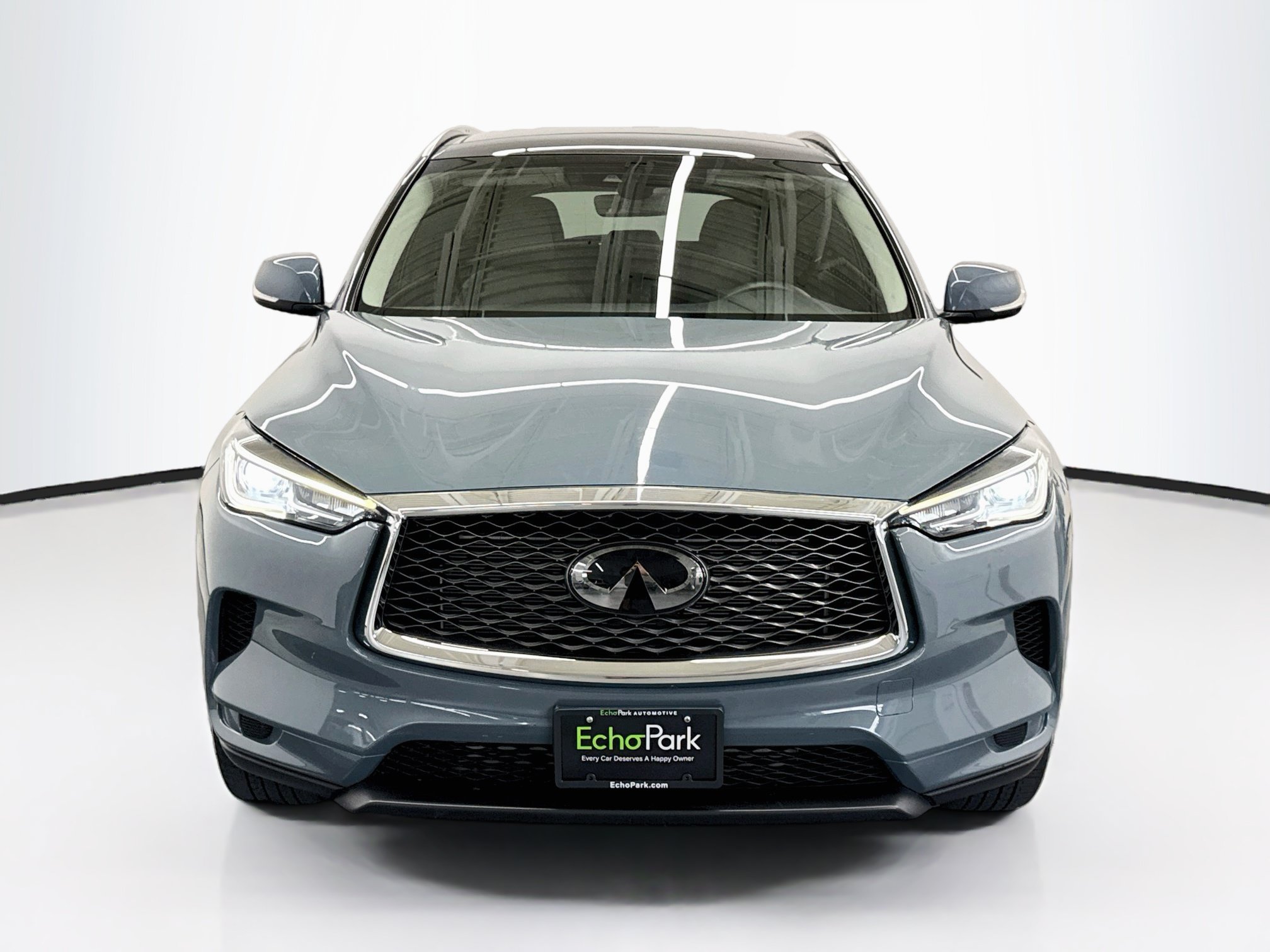 Used 2023 INFINITI QX50 Luxe FWD image 2