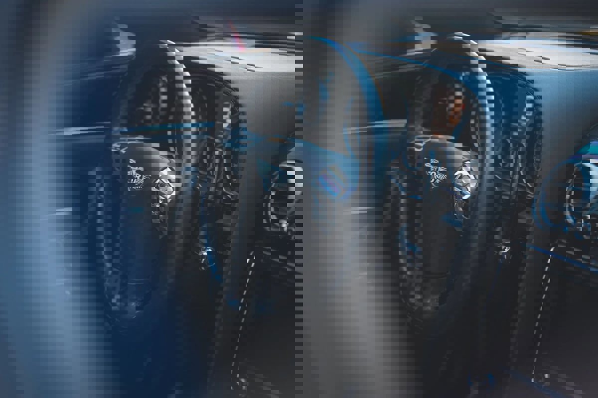 Used 2015 Bentley Flying Spur V8 image 51