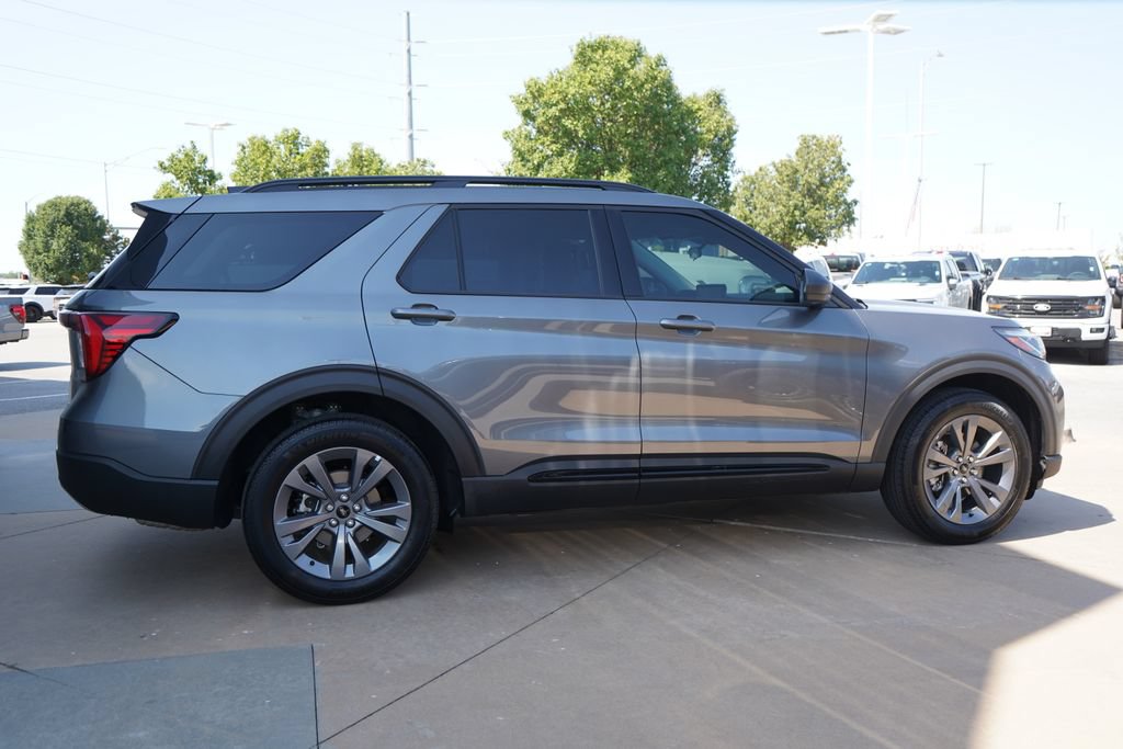 New 2026 Ford Explorer Active w/ Active Comfort Package AWD/4WD image 10