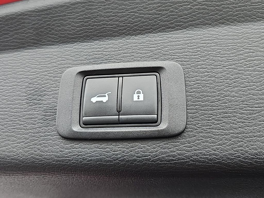 Used 2024 Mitsubishi Outlander SE image 30