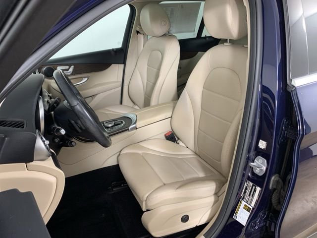 Used 2019 Mercedes-Benz GLC 300 4MATIC image 29