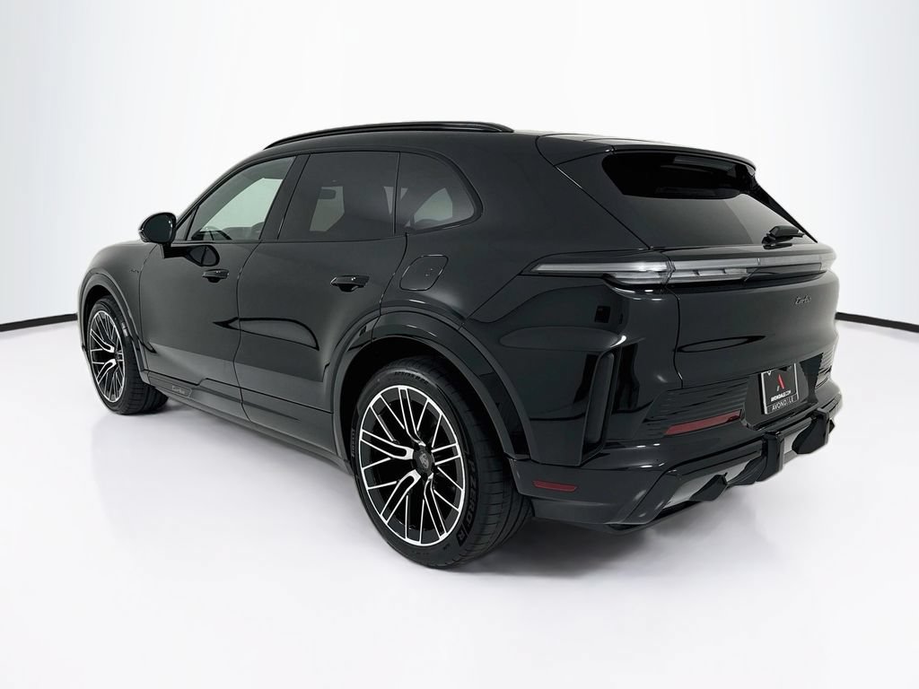 New 2026 Porsche Cayenne Turbo AWD/4WD image 3