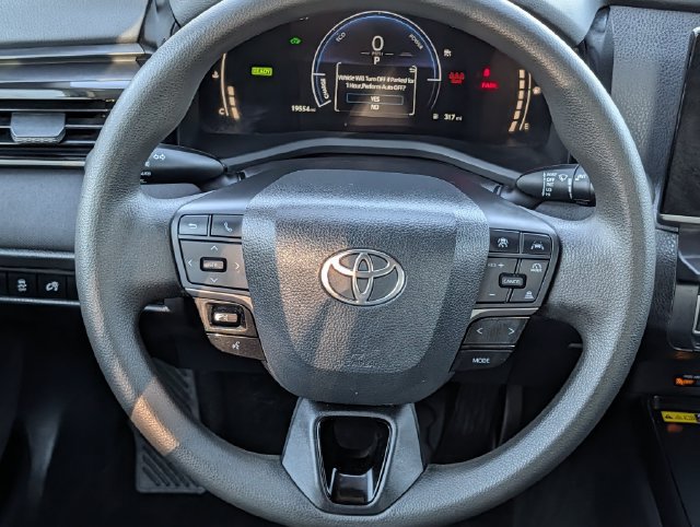 Used 2026 Toyota Camry LE FWD image 13