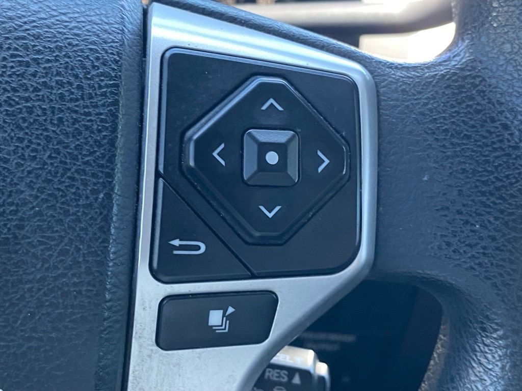 Used 2018 Toyota Tundra SR5 AWD/4WD image 28