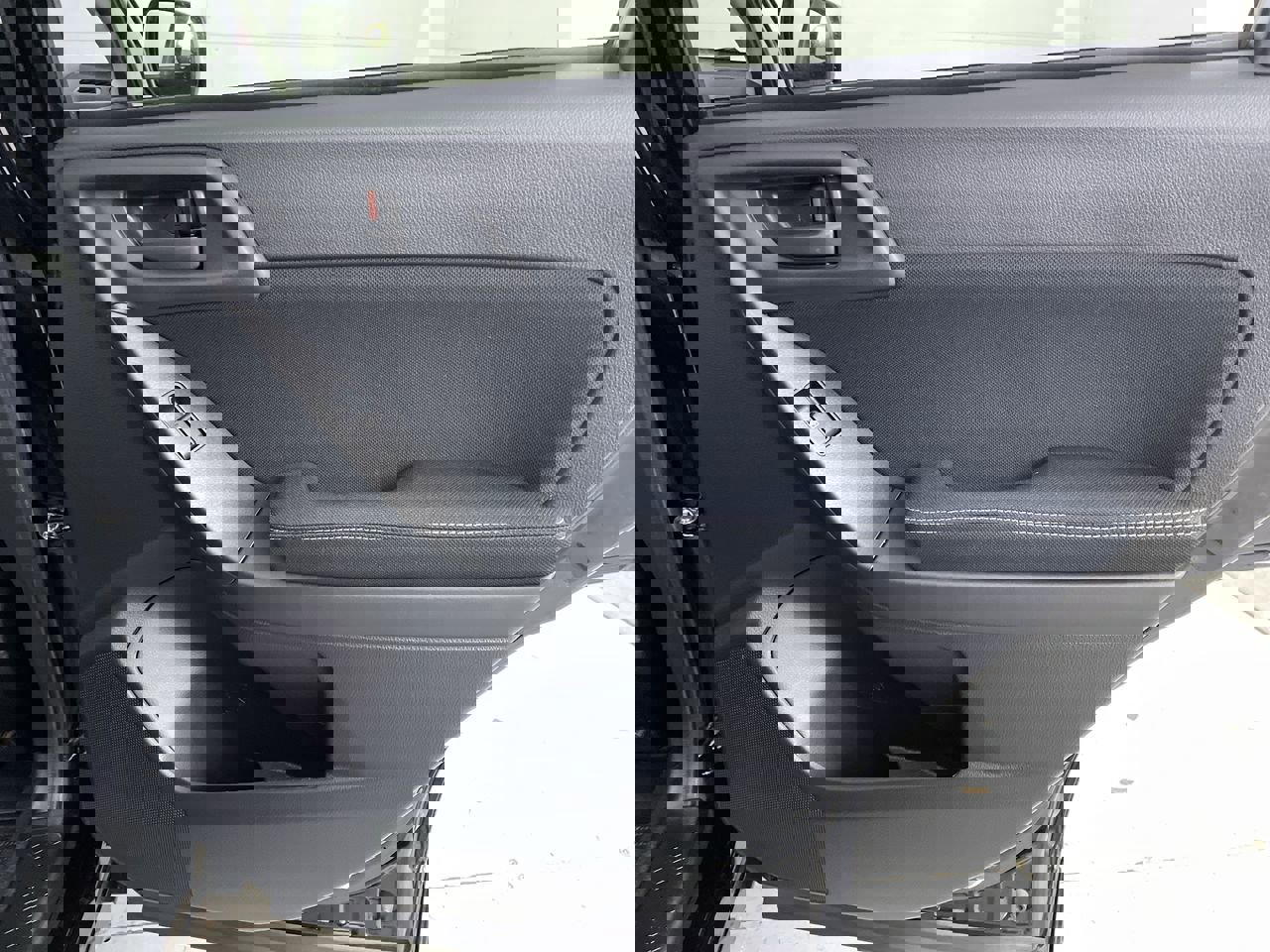 Used 2015 Subaru Forester 2.5i Premium w/ All-Weather Package image 23