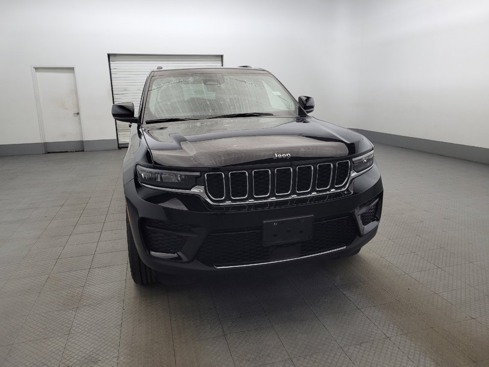 Used 2023 Jeep Grand Cherokee Laredo w/ Luxury Tech Group I image 14