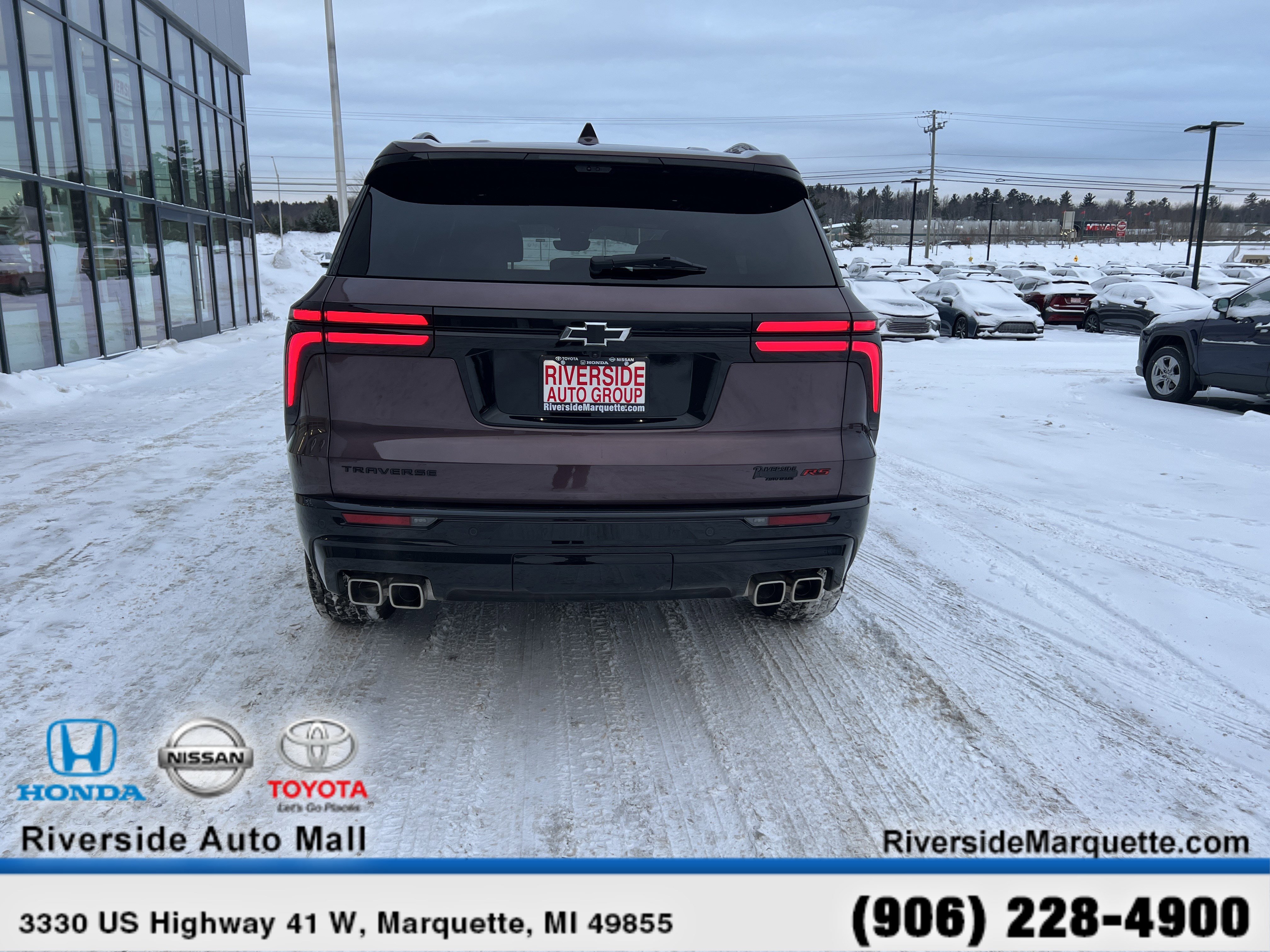 Used 2024 Chevrolet Traverse RS w/ LPO, Floor Liner Package image 7