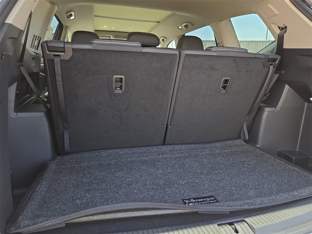 New 2025 Volkswagen Atlas SEL Premium R-Line image 14