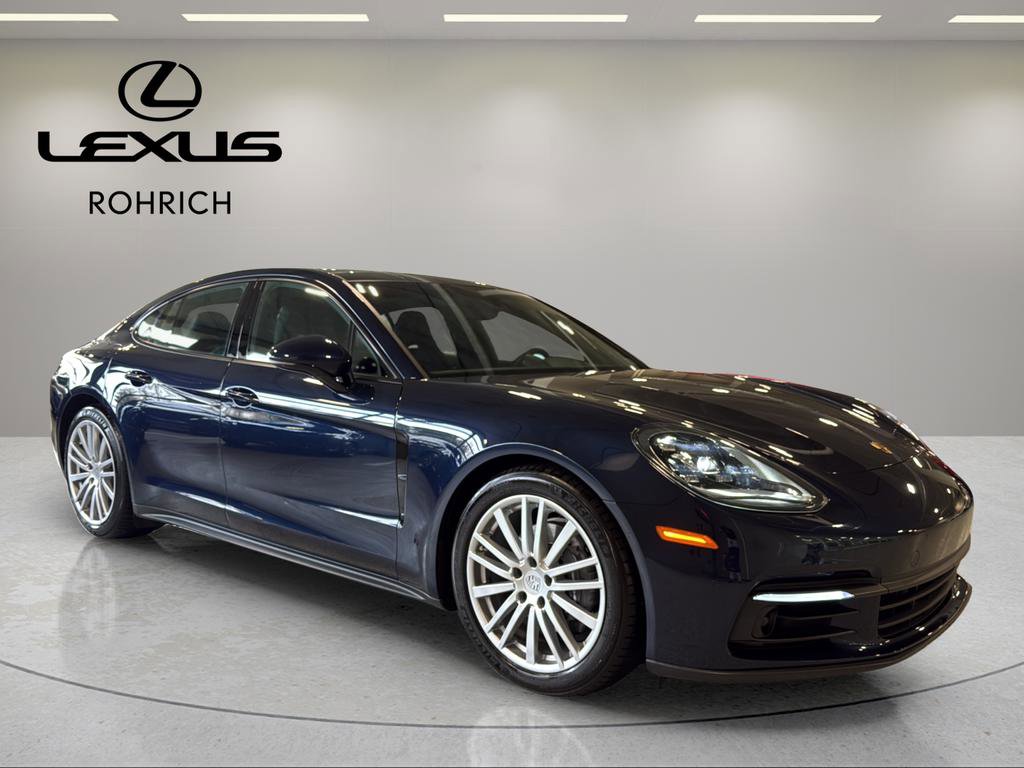 Used 2018 Porsche Panamera 4 image 25