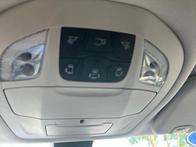 Certified 2017 Chrysler Pacifica Touring FWD image 26