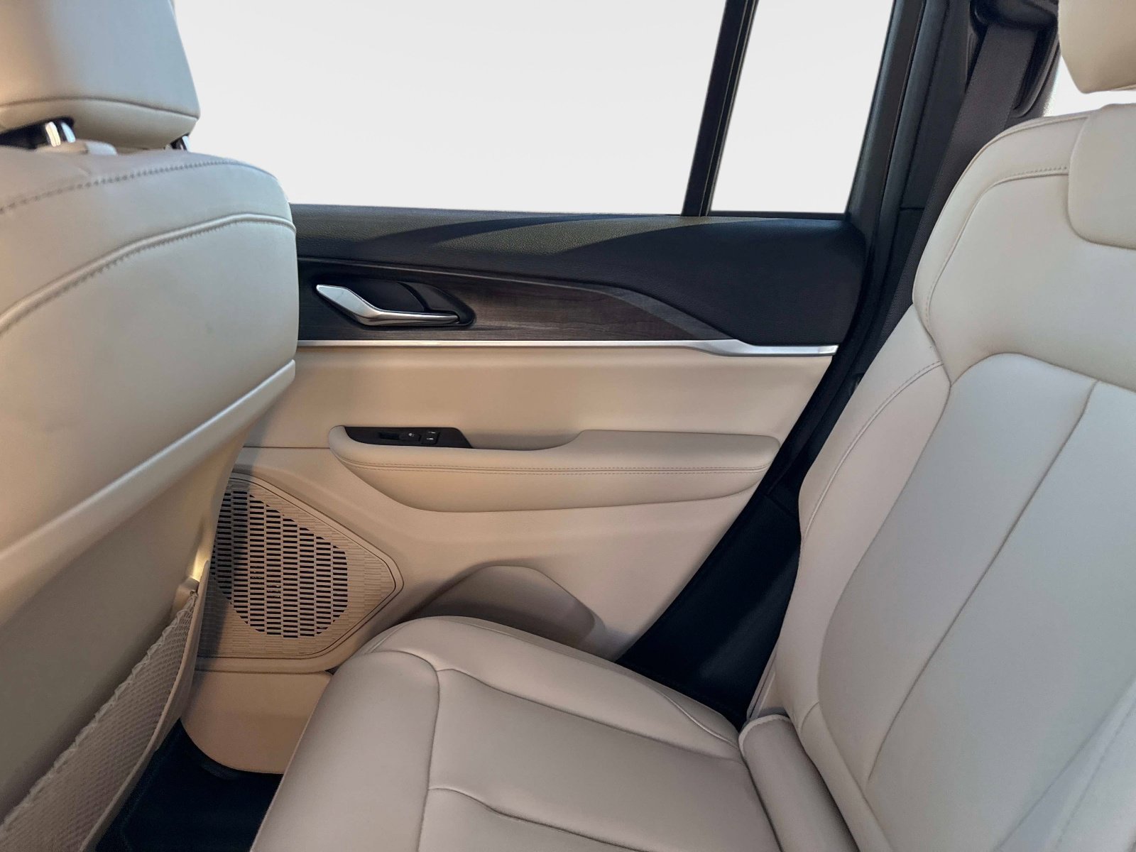 New 2025 Jeep Grand Cherokee Limited AWD/4WD image 16