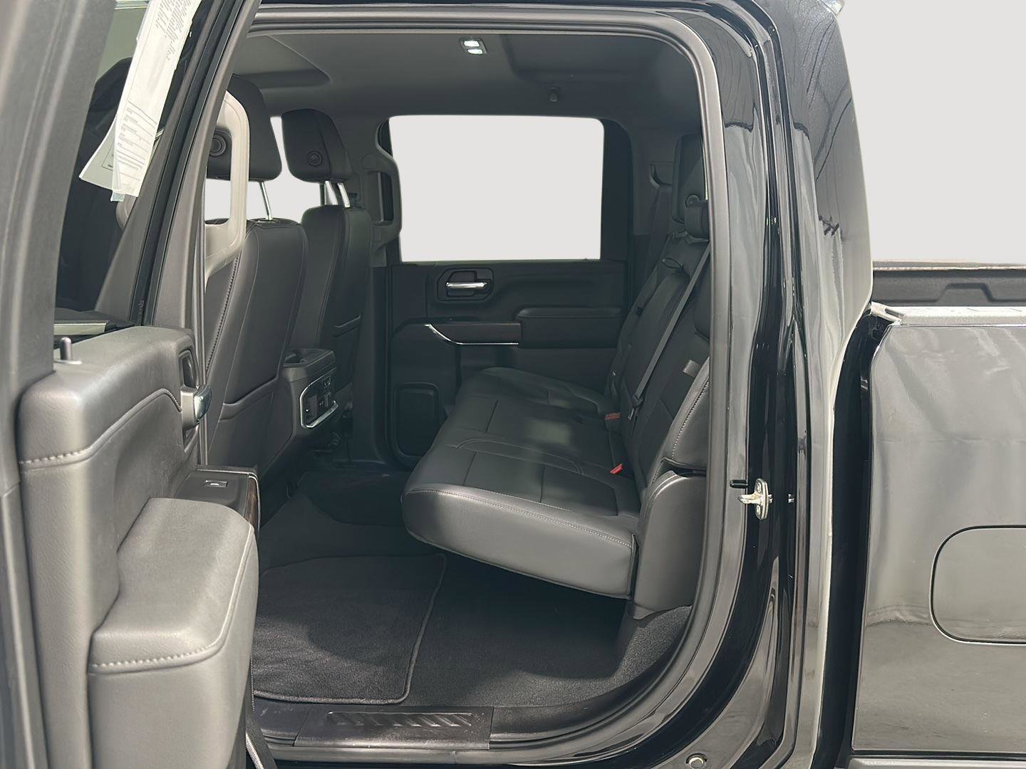 Used 2021 GMC Sierra 3500 SLT w/ SLT Premium Package image 23