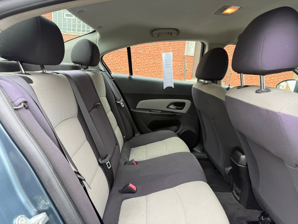 Used 2012 Chevrolet Cruze LS w/ Connectivity Package FWD image 11