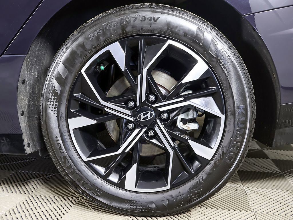 Certified 2025 Hyundai Sonata SEL image 17