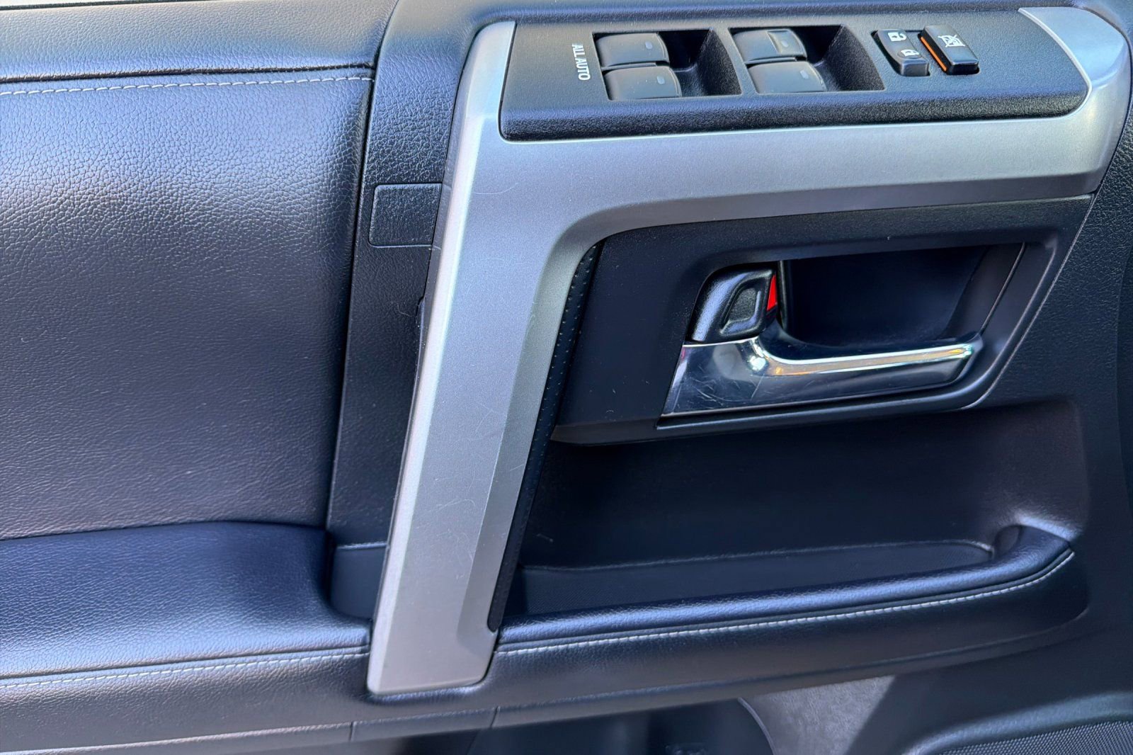 Used 2024 Toyota 4Runner SR5 image 10