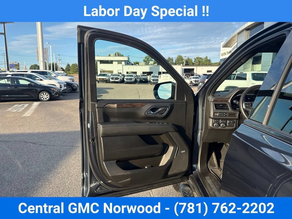 Used 2022 Chevrolet Tahoe Z71 w/ Off-Road Capability Package AWD/4WD image 13