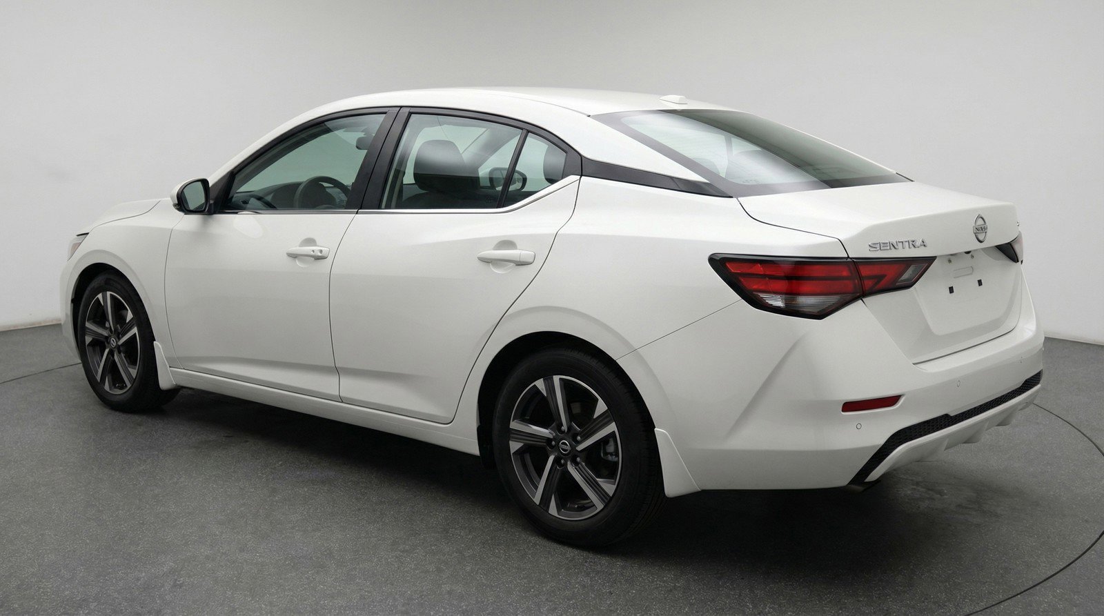 Used 2025 Nissan Sentra SV FWD image 6