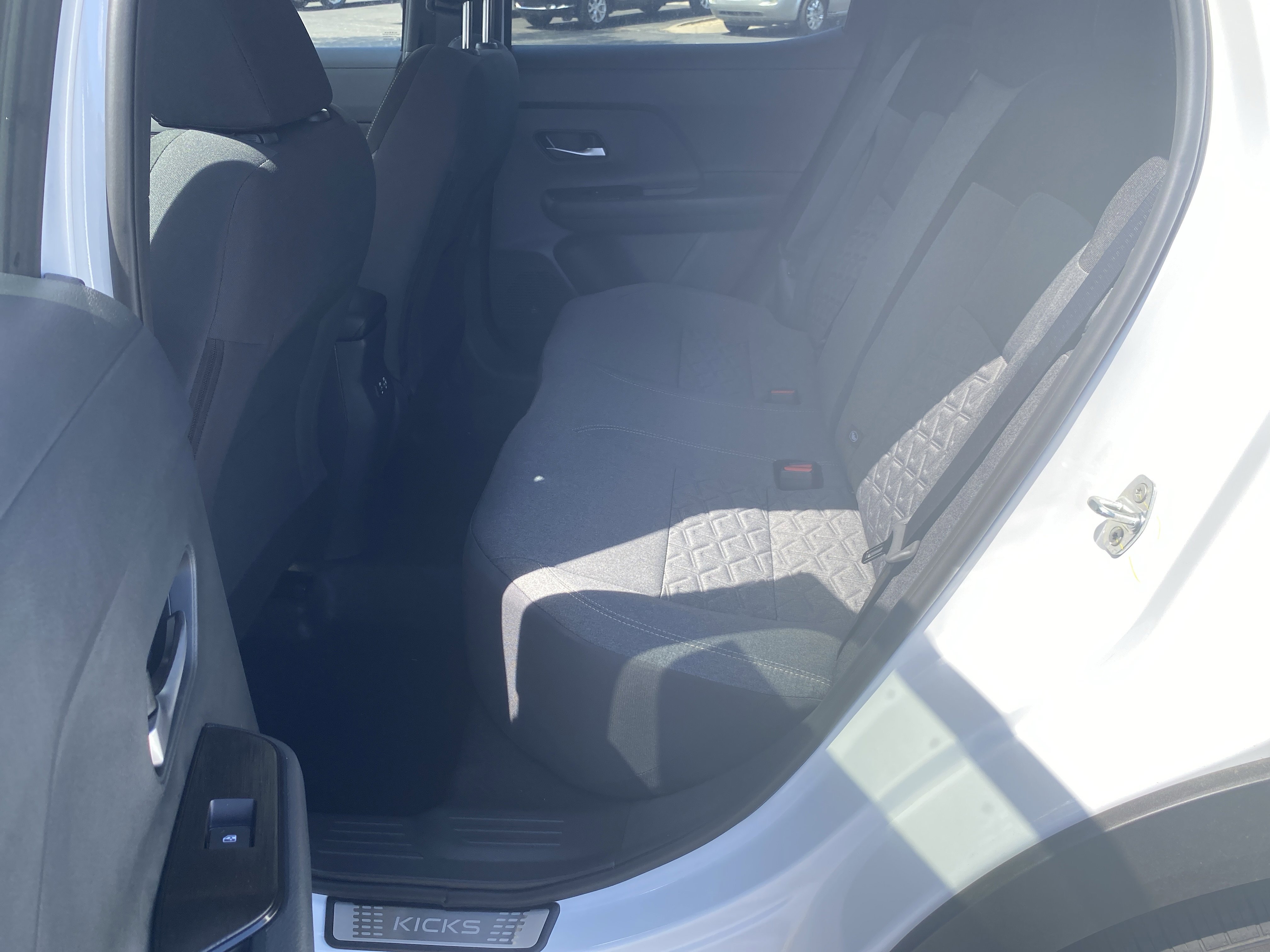 New 2025 Nissan Kicks SV w/ Illumination Package image 18