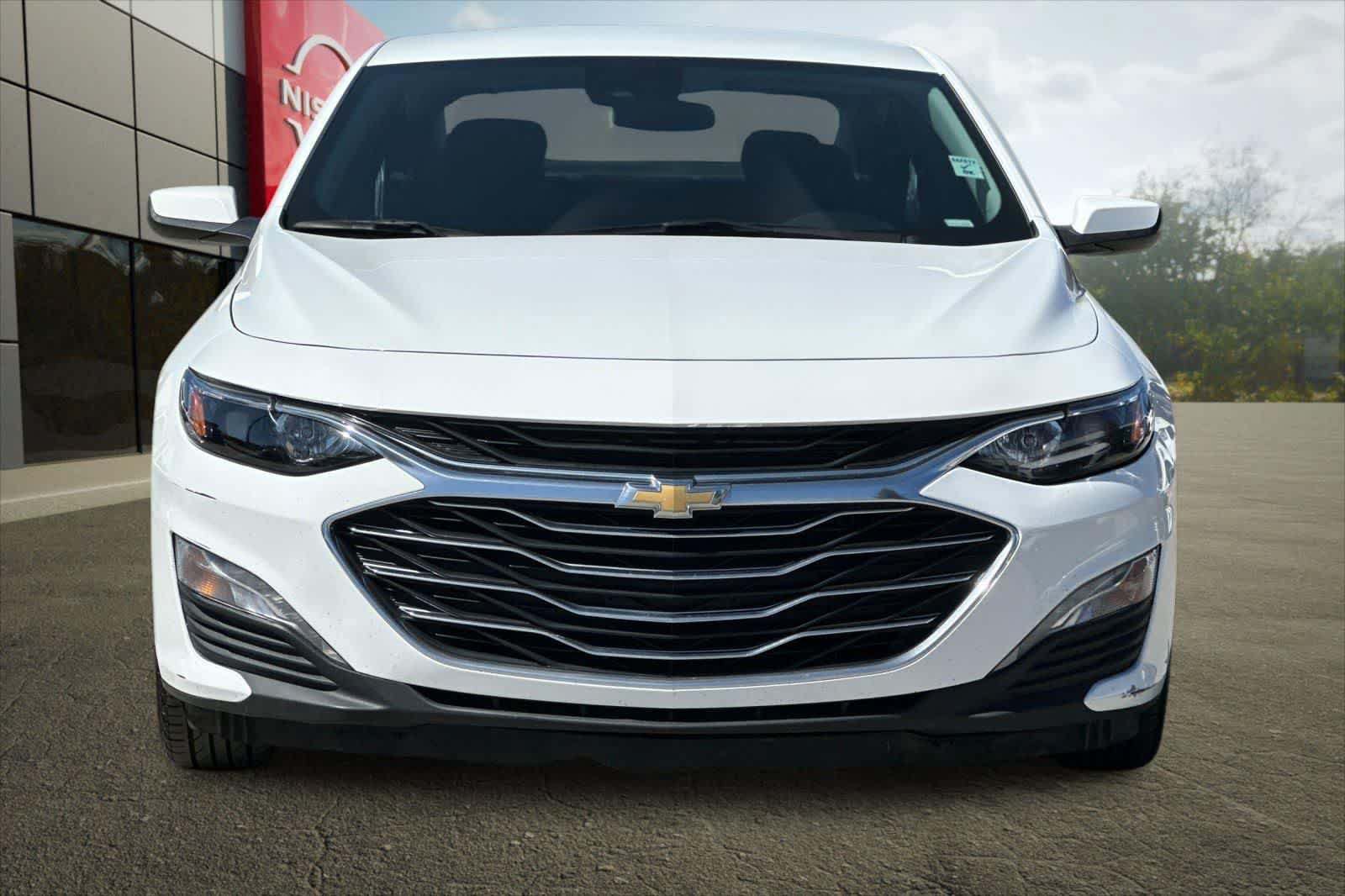 Used 2024 Chevrolet Malibu LT FWD image 11