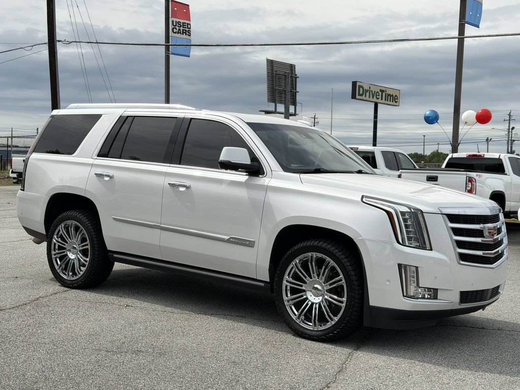 Used 2020 Cadillac Escalade Premium Luxury AWD/4WD image 27