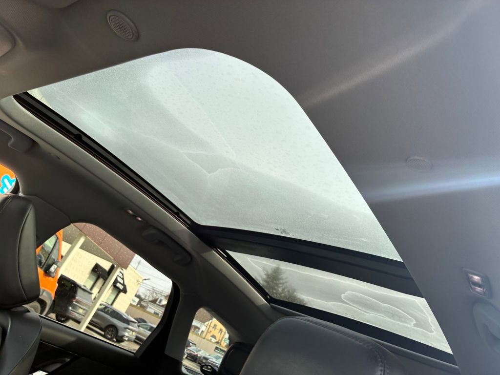 Certified 2022 Lincoln Corsair STANDARD w/ Premium Package image 19