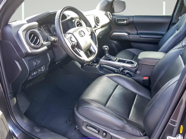 Used 2023 Toyota Tacoma Limited AWD/4WD image 12