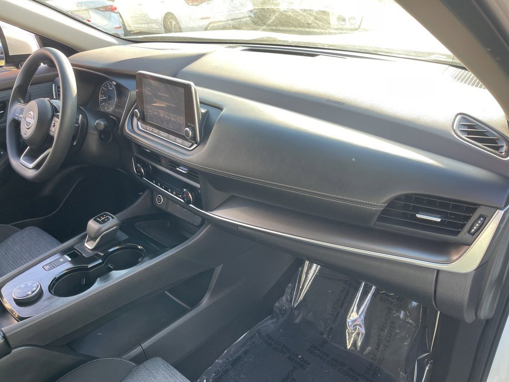 Certified 2023 Nissan Rogue SV image 12