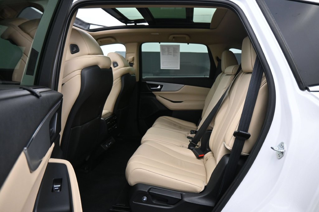 Used 2023 Acura MDX w/ Technology Package FWD image 22