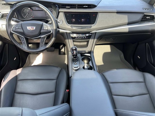 Certified 2022 Cadillac XT5 Premium Luxury w/ LPO, Floor Liner Package image 3