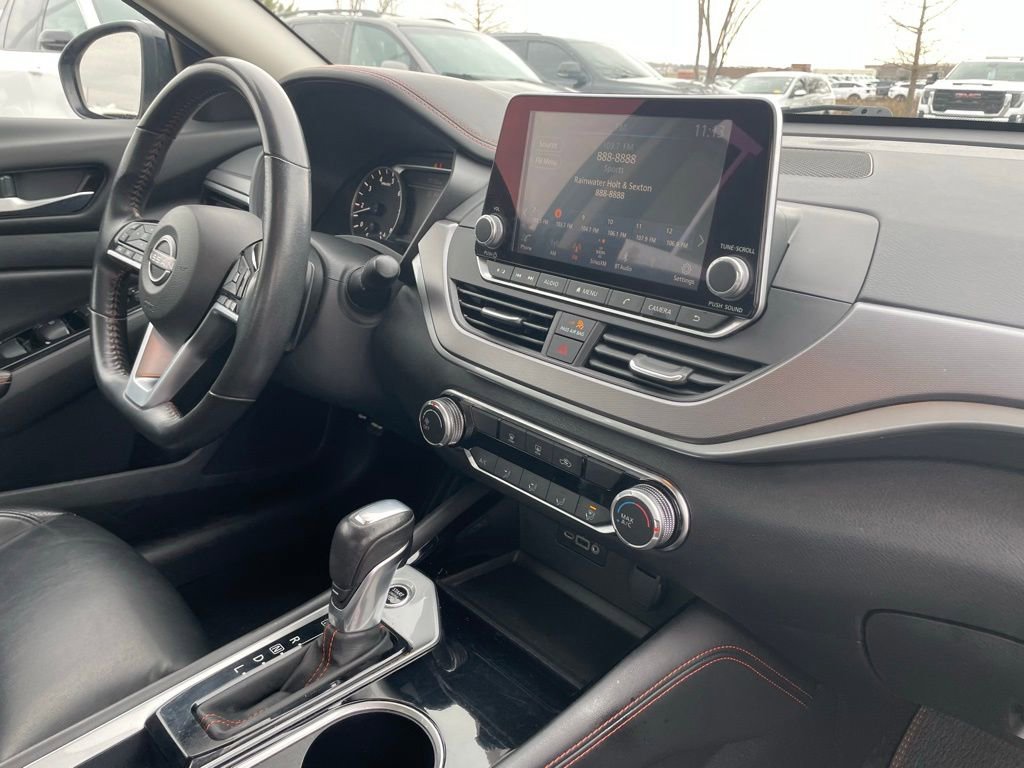 Used 2024 Nissan Altima 2.5 SR image 31