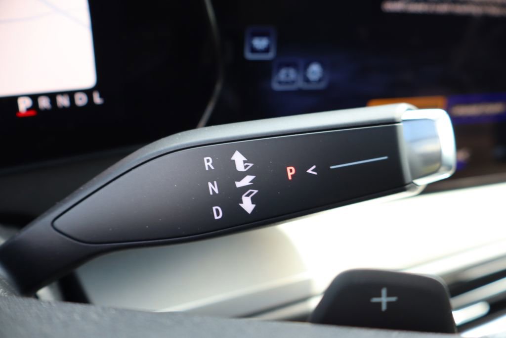 New 2025 Chevrolet Traverse LT w/ Sun and Wheel Package image 15