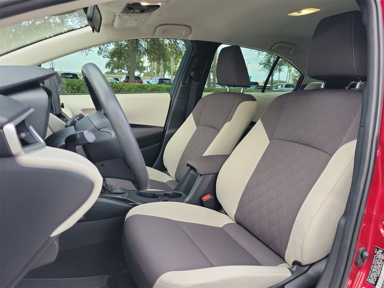 Used 2023 Toyota Corolla LE image 16