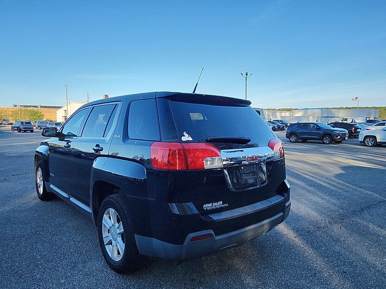 Used 2013 GMC Terrain SLE image 3