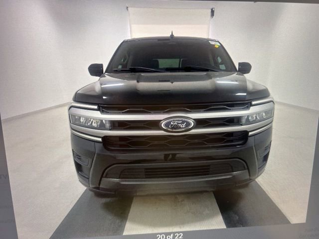 Used 2023 Ford Expedition XLT image 17