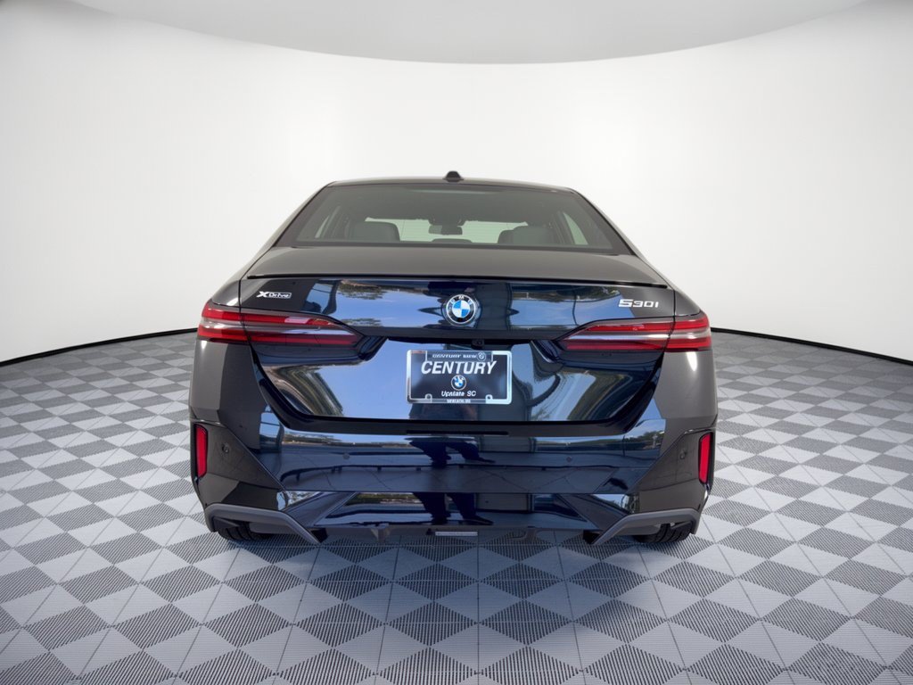 New 2027 BMW 530i xDrive w/ M Sport Package AWD/4WD image 11