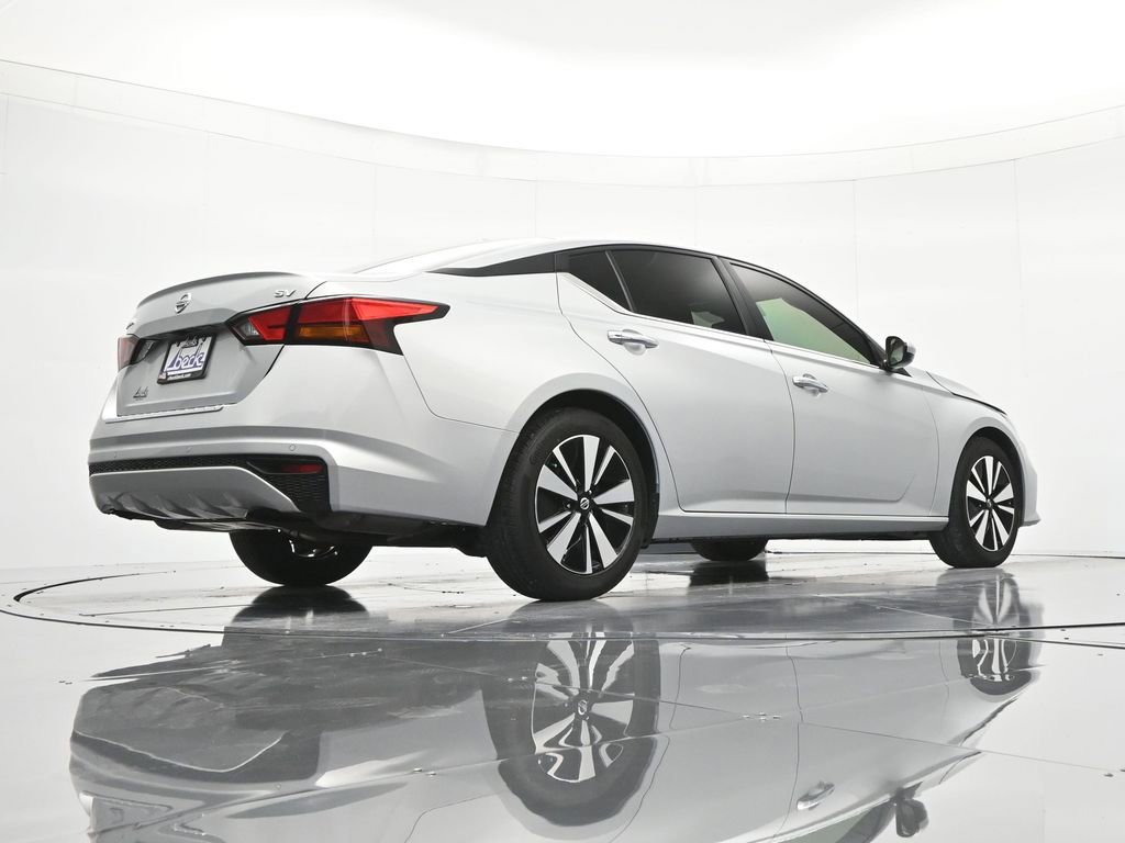 Certified 2022 Nissan Altima 2.5 SV FWD image 39