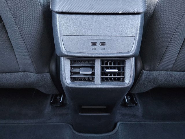 Used 2025 Chevrolet Equinox LT image 16