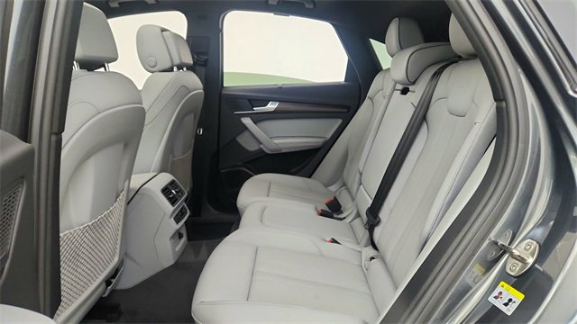 Used 2024 Audi Q5 2.0T Premium Plus w/ Premium Plus Package image 29