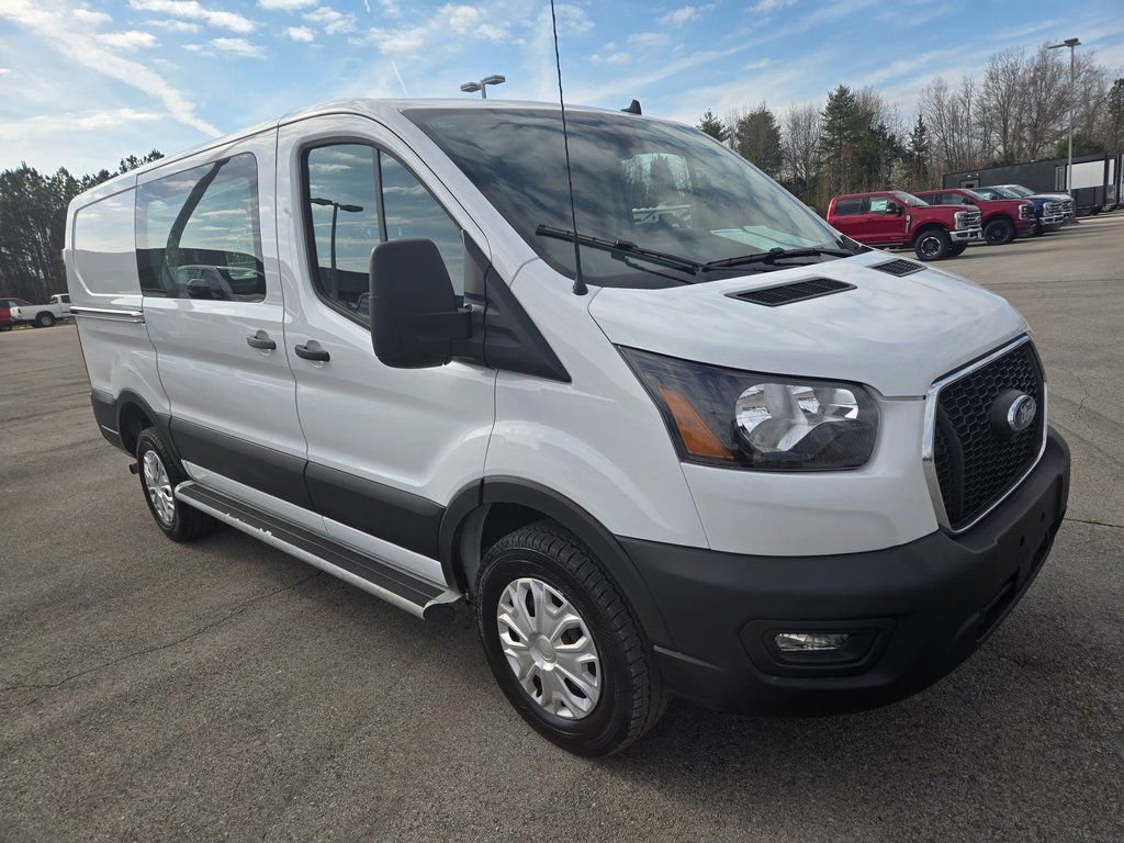 Used 2024 Ford Transit 250 Low Roof w/ Exterior Upgrade Package RWD image 2