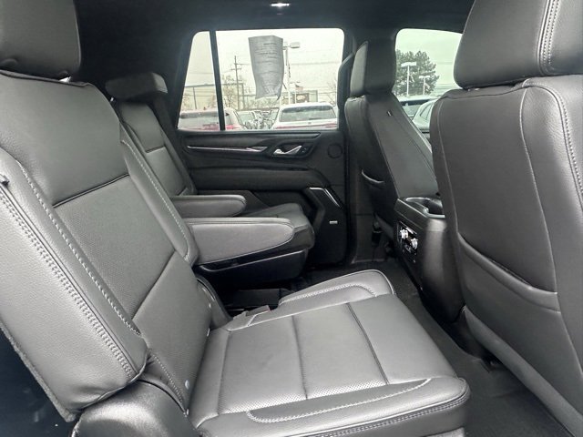 Used 2021 GMC Yukon Denali w/ Denali Premium Package image 15