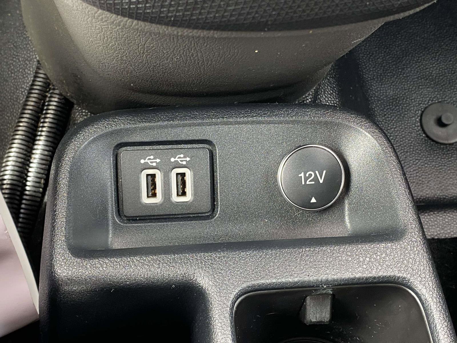 Used 2019 Ford Transit Connect XL image 26