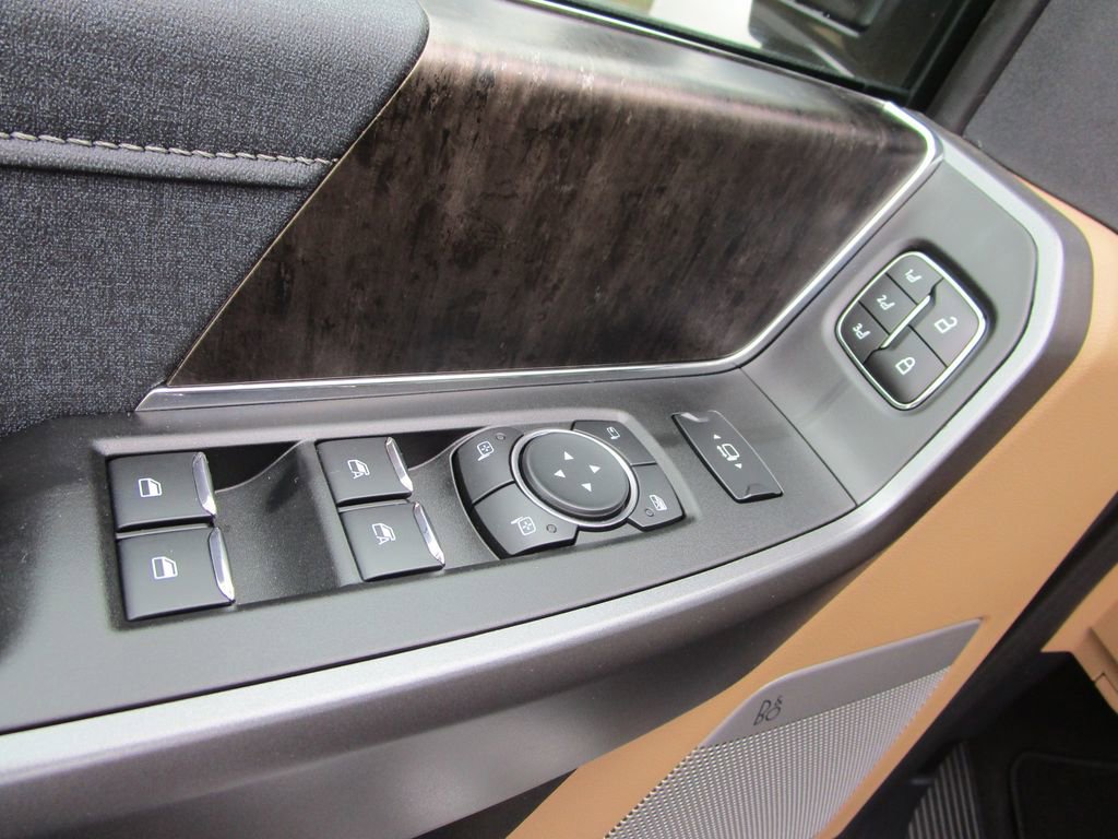 Used 2026 Ford F250 Lariat w/ Chrome Package image 33