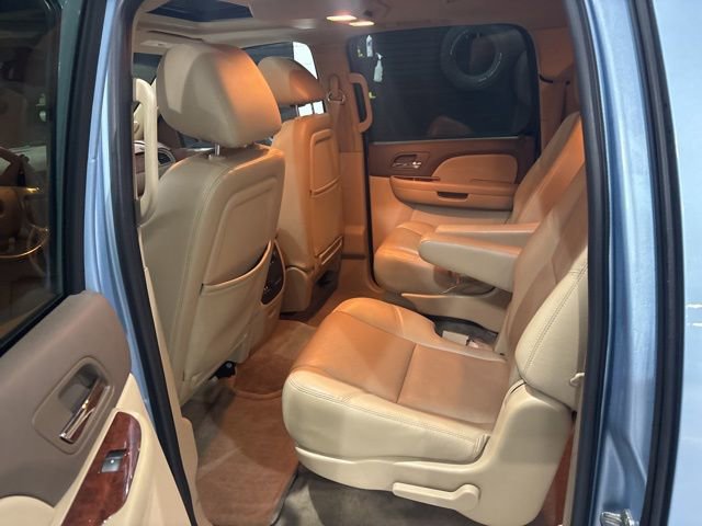 Used 2011 Chevrolet Suburban LTZ image 26